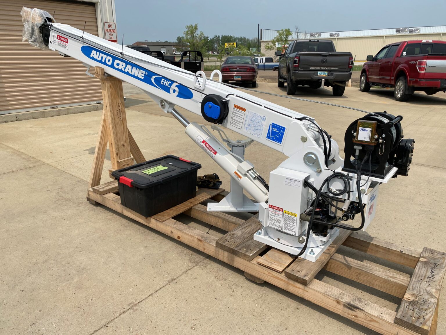 New EHC-6 Auto Crane - Dickinson Truck Equipment